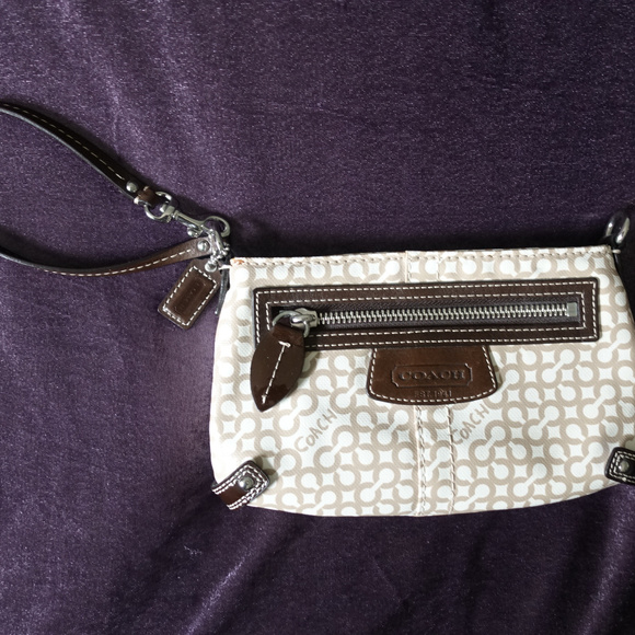 Coach Penelope Op Art Handbag/Clutch/Wristlet - Picture 8 of 8
